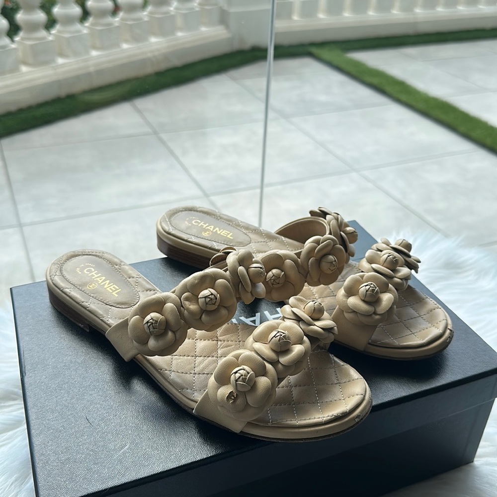 CHANEL SANDALS